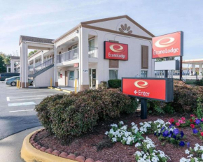 Отель Econo Lodge Fredericksburg near I-95  Фредериксберг